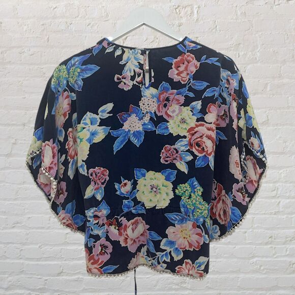 Yumi Kim Shacara Silk Blouse S Floral Crochet Trim Cinched Waist V-Neck - Picture 3 of 16